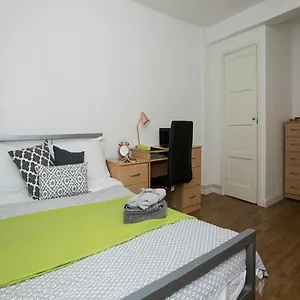  Apartment Trendy Rooms For Students Only, Southwark Park - Sk