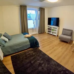  Apartment Lovely One Bedroom Flat In The Heart Of